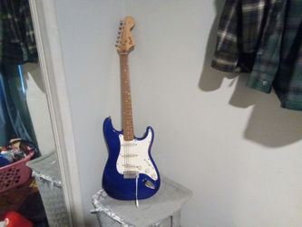 Squier Stratocaster Electric Guitar Blue