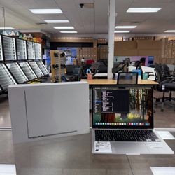 MacBook Air 13 inch M4 Chip 16GB RAM 256GB SSD 2025 Silver with Store Warranty and Financing