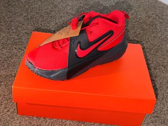 Nike Team Hustle D12 (GS) red and black