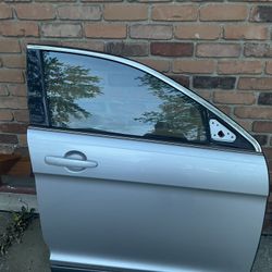 2014 Ford Taurus Passenger Front Door 