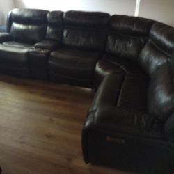 Top Grain Leather Sectional Sofa w/ 3 Recliners + power Features