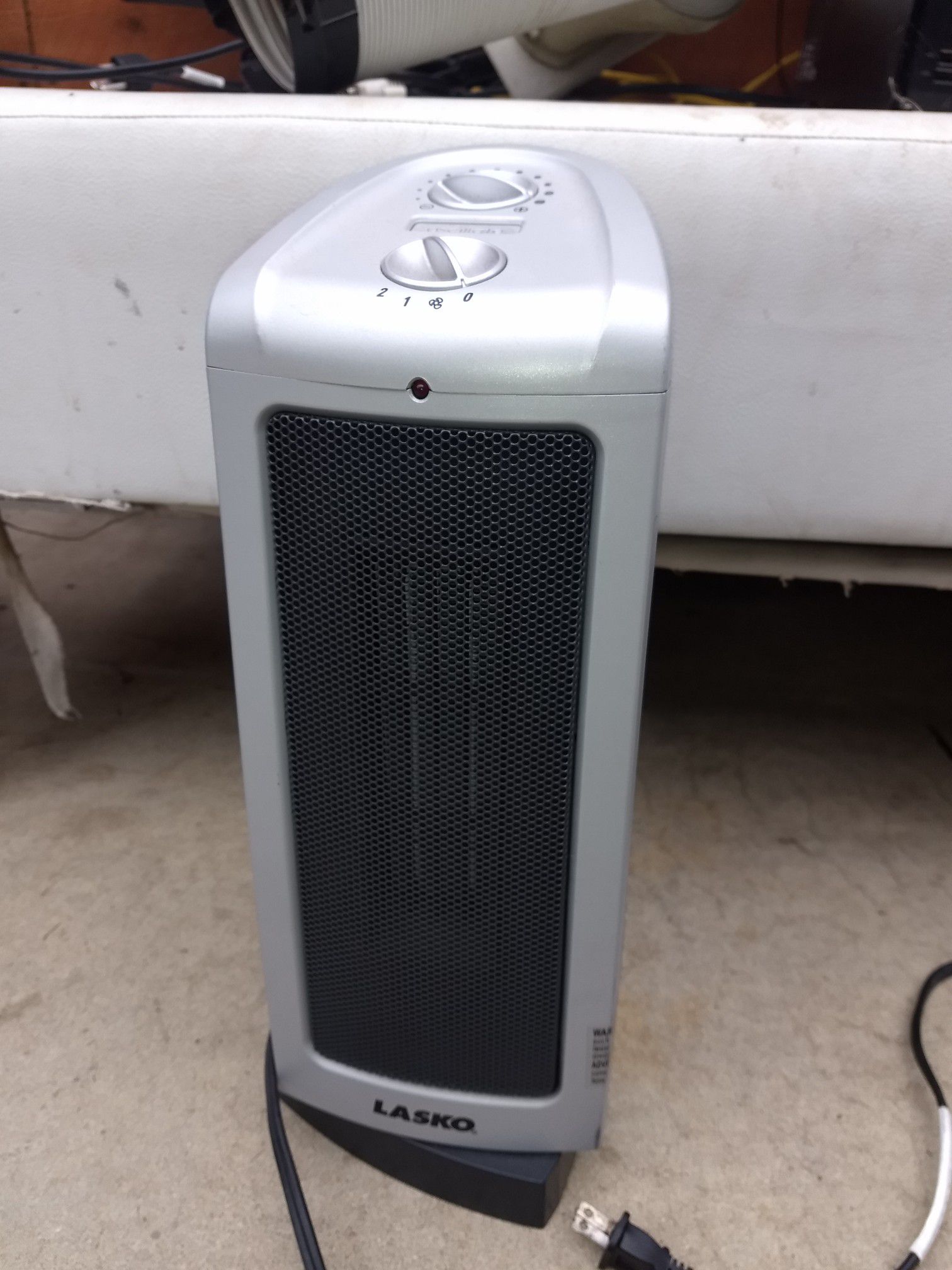 Small electric heater Make me an offer ( not free )
