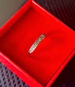 10k Gold Ring Band With Diamonds Size 7