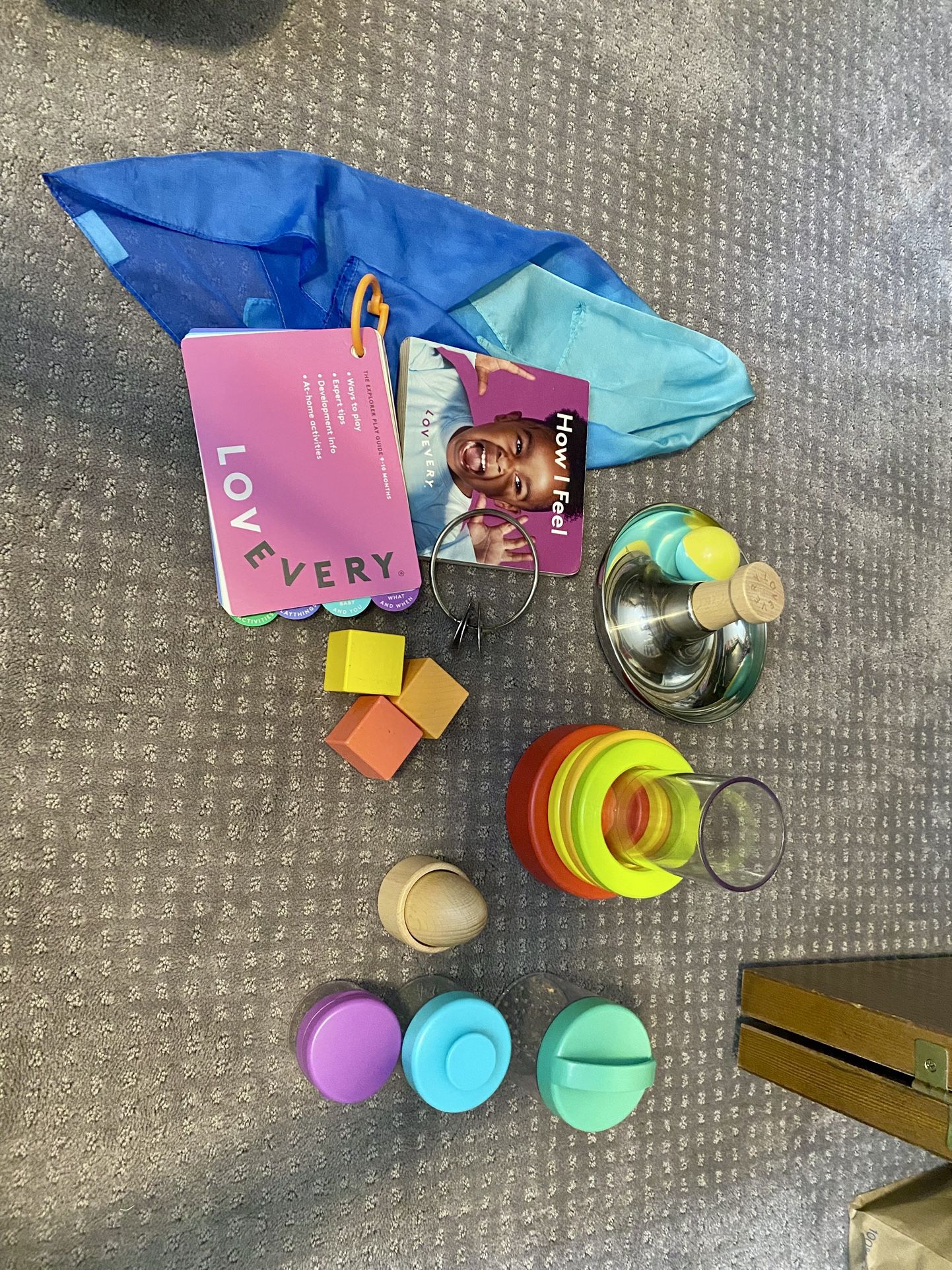 Lovevery Kit 9-10 Months