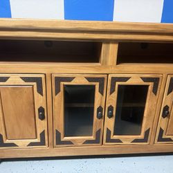Entertainment Center / End Tables 