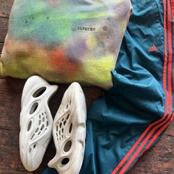 Supreme Hoodie , Yeezy Foam Runners ,  Vintage Adidas Track Pants 