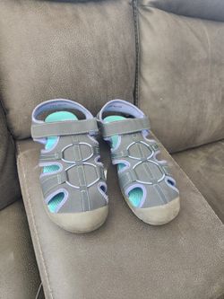 Water Resistant Sandles