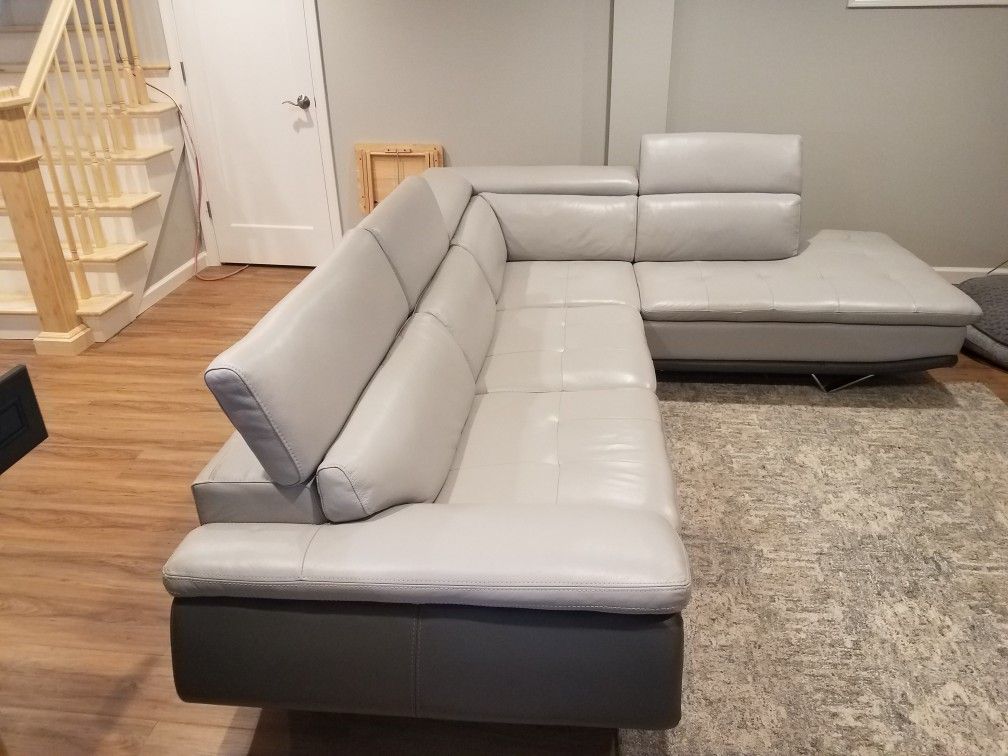 Dania Meringa Leather Sectional