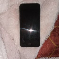 IPOD  32GB 7th Generation 