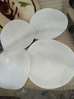 4 table mats