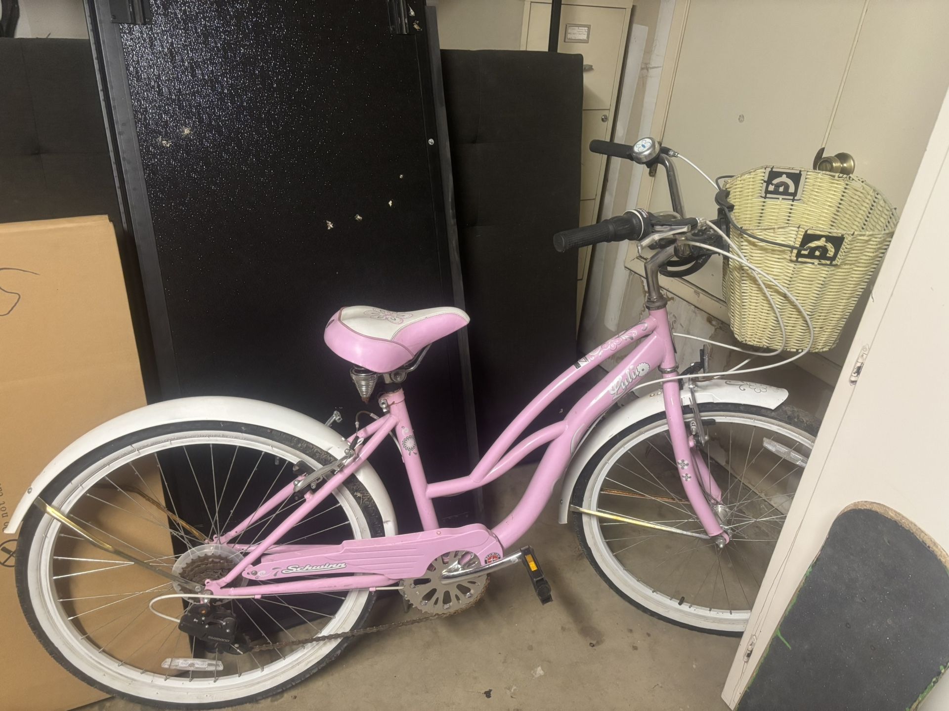 ✨Schwinn Beach Cruiser✨
