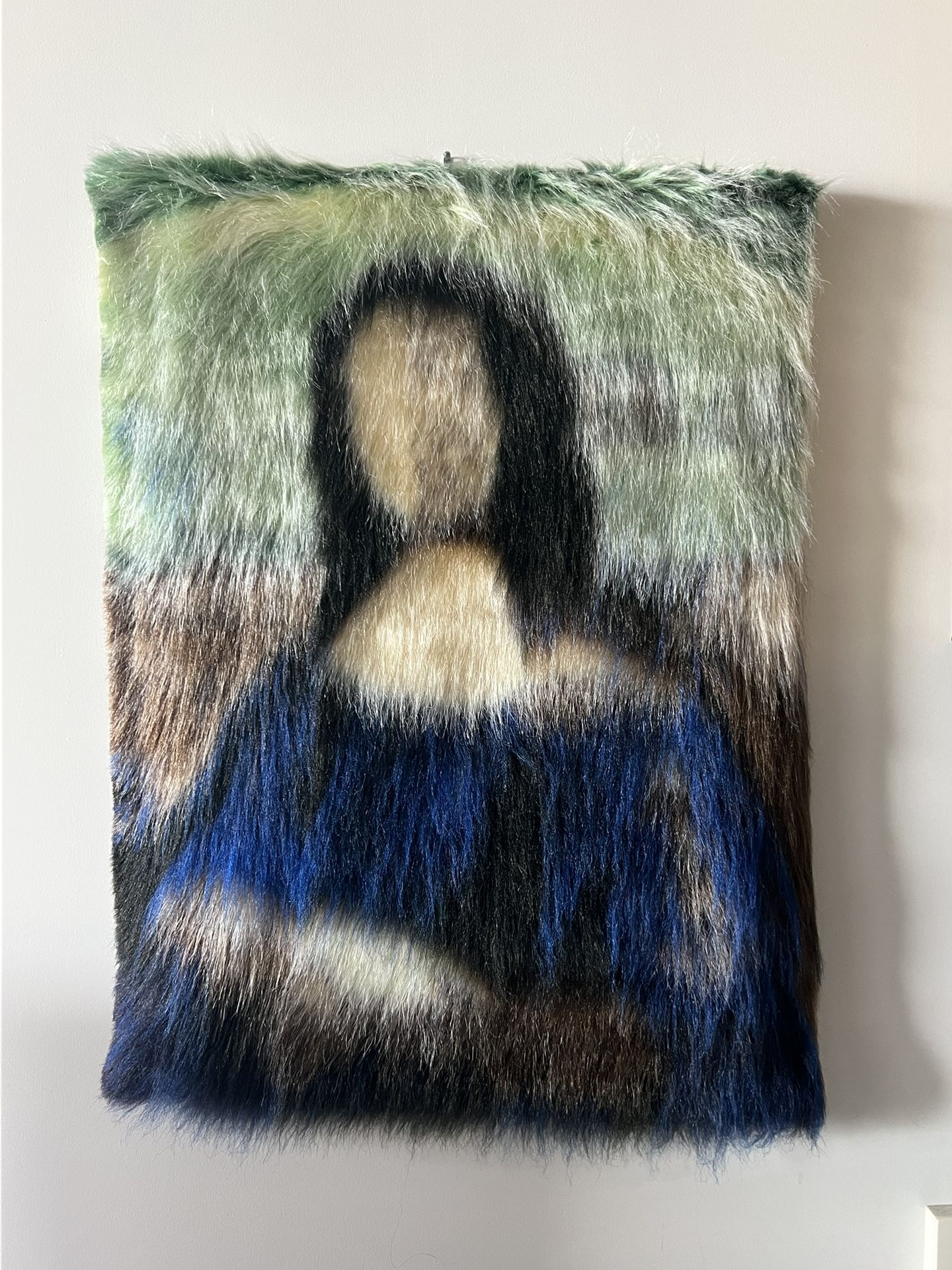 Fluffy Mona Lisa - 80 X 54cm
