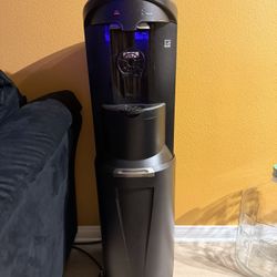 Aqua Barista Water Machine From Sparkles/ Primo Brands 