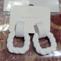 Elegant White Twisted Hoop Stud Earrings