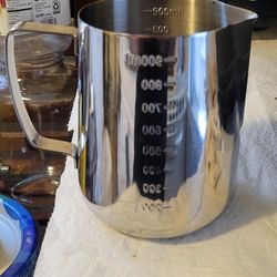 Stainless Steel Measuring Pitcher (900 ml / 30 oz)