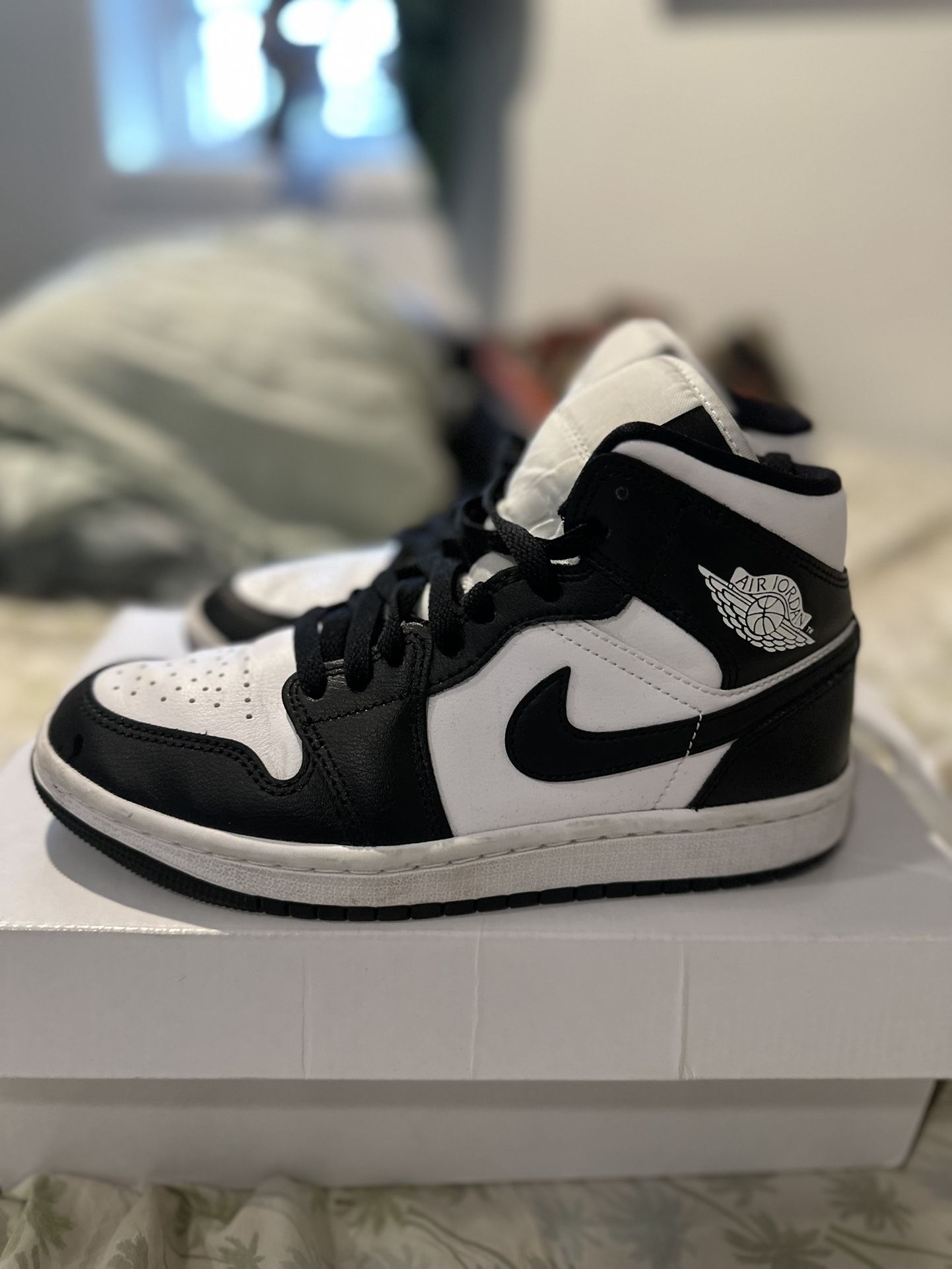 Jordan 1 Panda Mid (Women) size 6