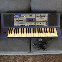 Roland EG-101 Keyboard - rare techno groovebox with built in speakers