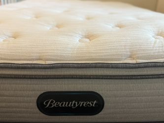 Beautyrest BR800 11.5" Medium Firm Mattress