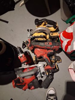 Milwaukee And Dewalt Power Tools