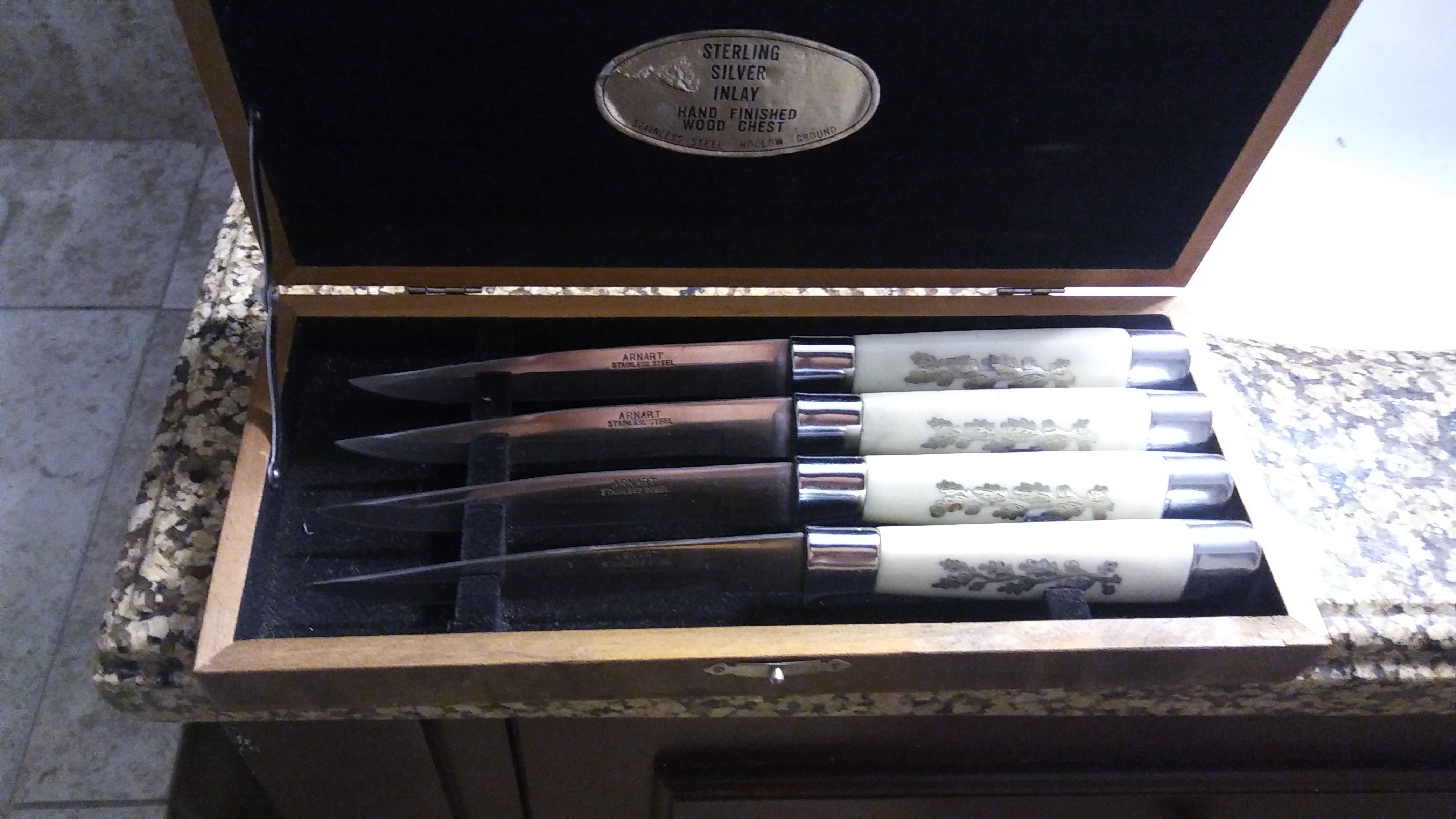 Arnart stainless steel knife set