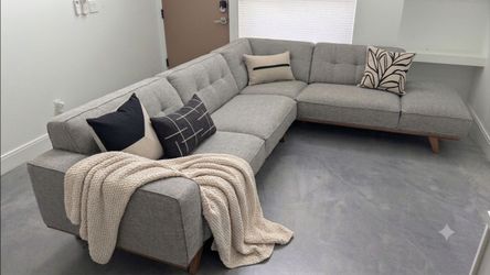 Kasala scanadavian sectional sofa