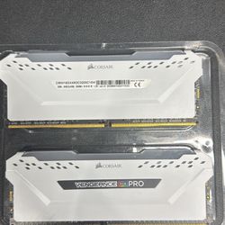 CORSAIR VENGEANCE RGB PRO DDR4 RAM 16GB (2x8GB) 3200MHz (CMW16GX4M2C3200C16W)