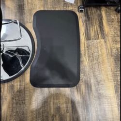 Cushioned Salon Floor Mat – All-Day Comfort!