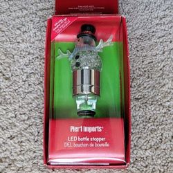 NEW Pier 1 Imports snowman changing LED wine bottle stopper Christmas holiday themed reusable cork