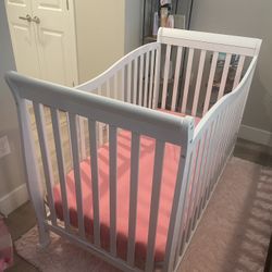 Baby Crib, Converts To toddler Bed