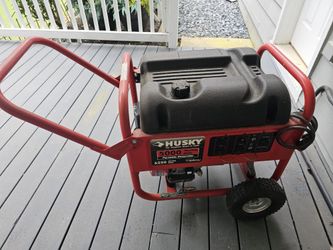 Husky 5000 Watt Generator (Pick Up Only)