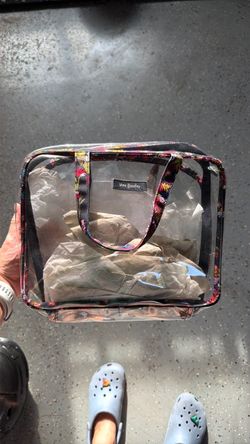 Vera Bradley zippered bag