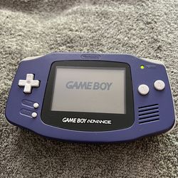 Gameboy advance working no battery cover