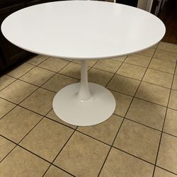 Brand New White Round Table 100cm – JYSK RINGSTED Modern