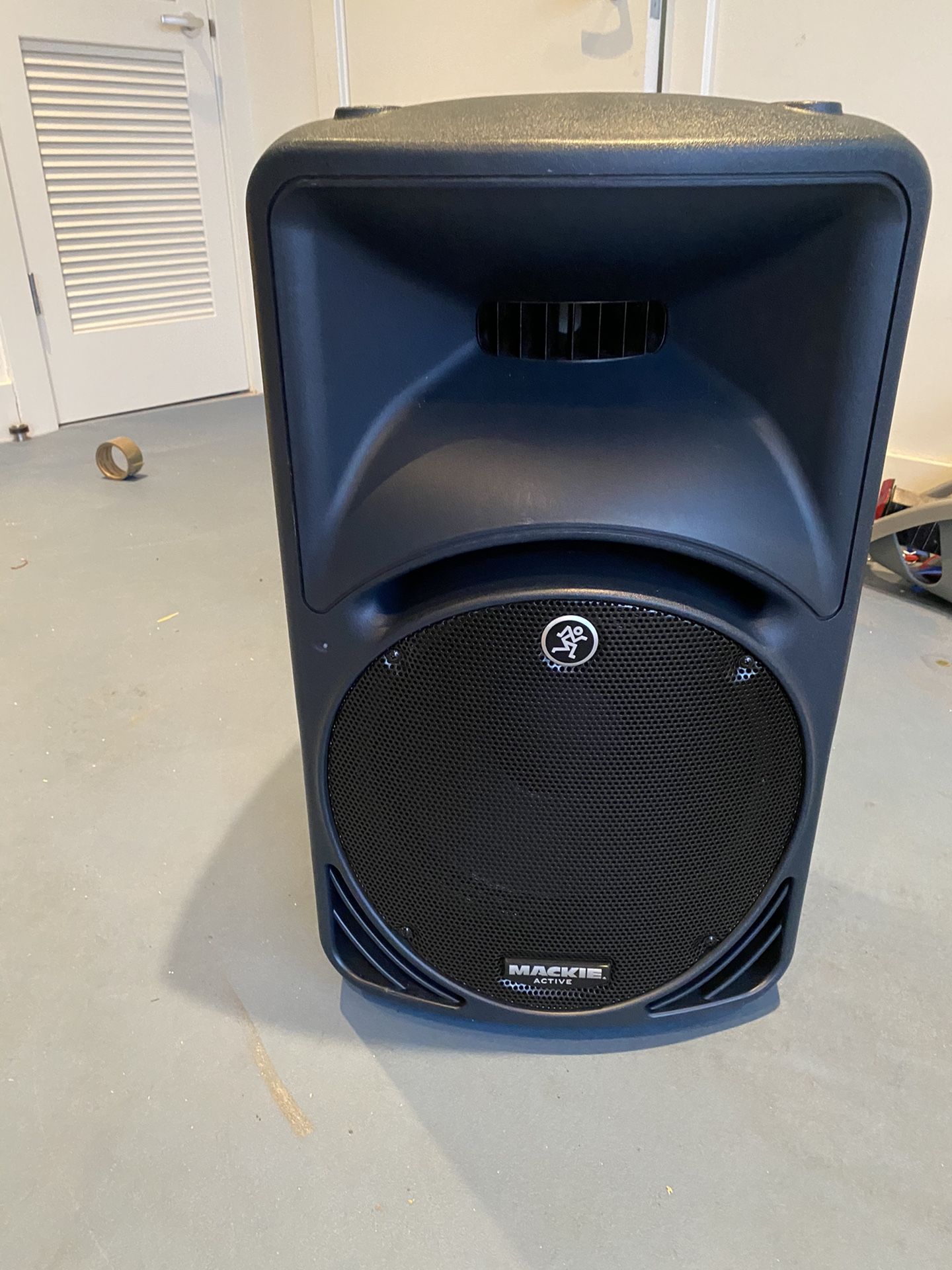Mackie SRM 450 powered speakers (pair of 2) for Sale in Kirkland, WA