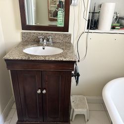 24 Inch Sink Vanity With Matching Medicine Cabinet Mirror