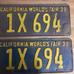 Unrestored Clear Ca. 1939 World’s Fair Plates
