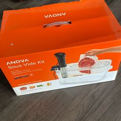 Anova Precision Cooker (1000W WiFi) – Like New!