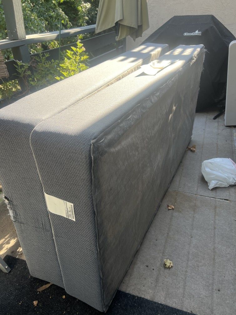 Used Frame Spring Bed king size box spring and bed frame for Sale in San Diego, CA - OfferUp