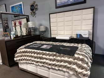 Beautiful bedroom set! $2599 🤎📦✨