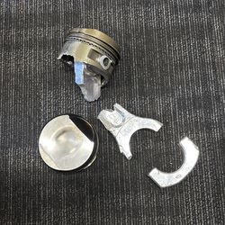 Nitro piston and rod.