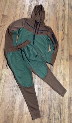 Small men joggers