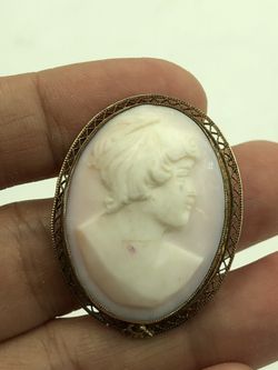 12K Yellow Gold Cameo Brooch/Pin