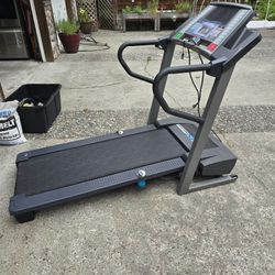 Treadmill 