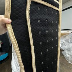 King mattress NEW hybrid