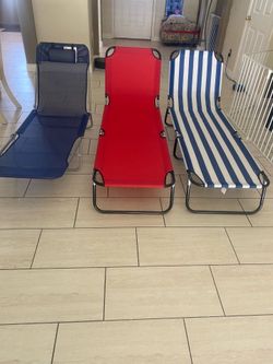 Outsunny 3 lounge folding  chairs