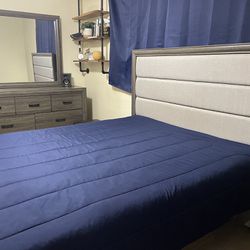 Queen Bed Set with mattress dresser and mirror