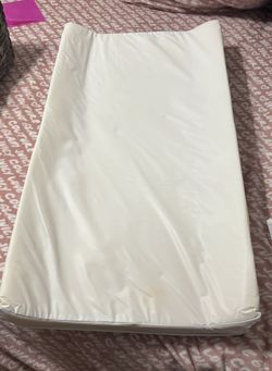 Changing Pad With 3 Covers 