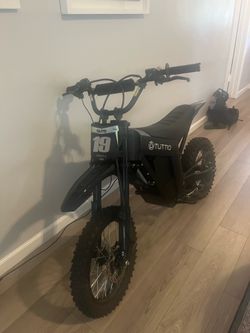 Tuttio 01 brand new(600miles)