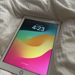 iPad with Apple Pencil - Gen 6 - RoseGold