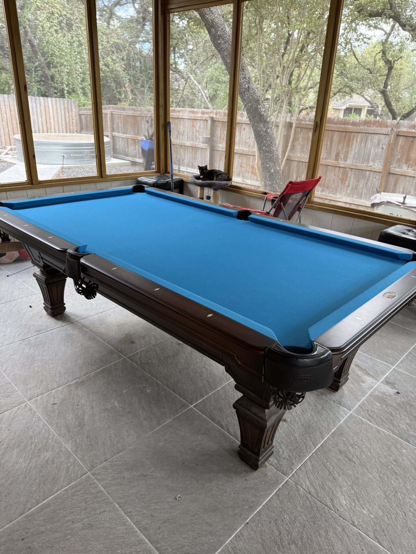Like New 8’ Pool Table